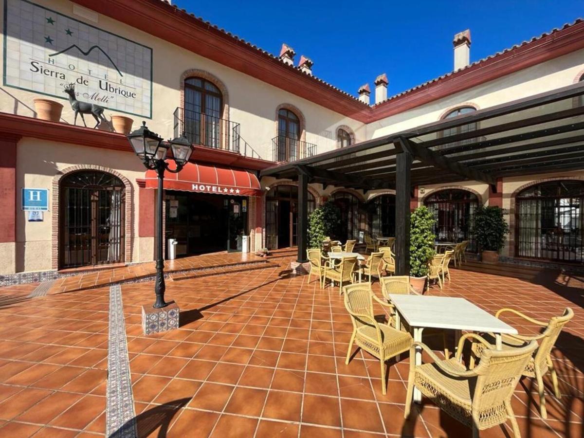 Hotel Sierra De Ubrique Exteriör bild