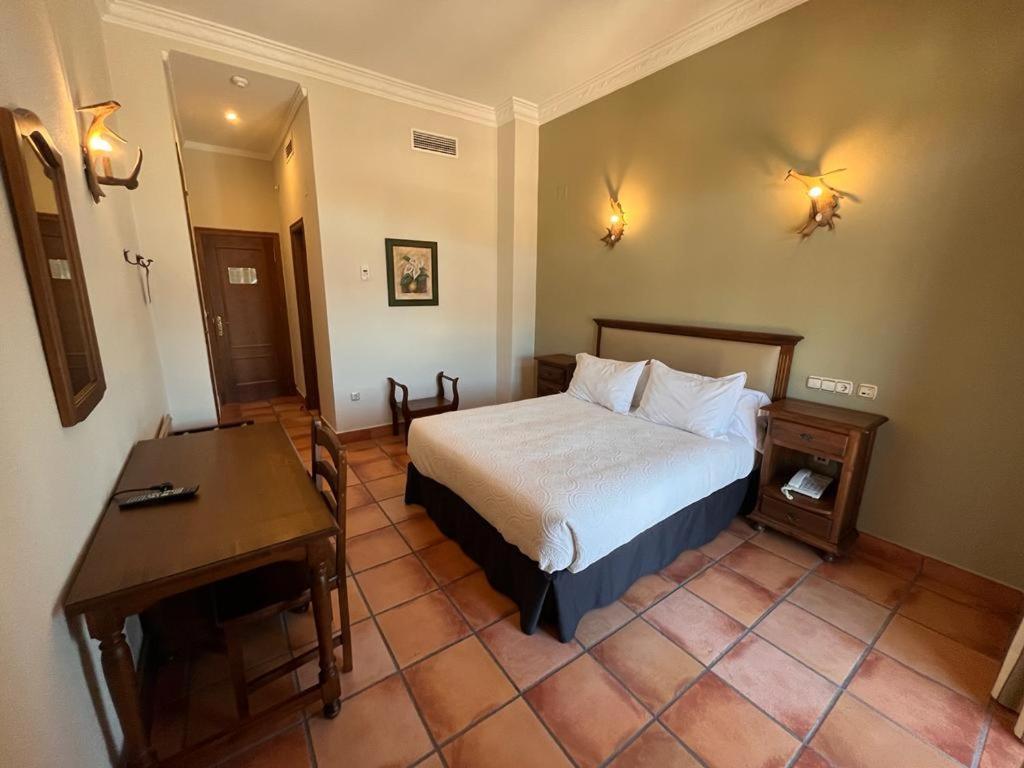 Hotel Sierra De Ubrique Exteriör bild