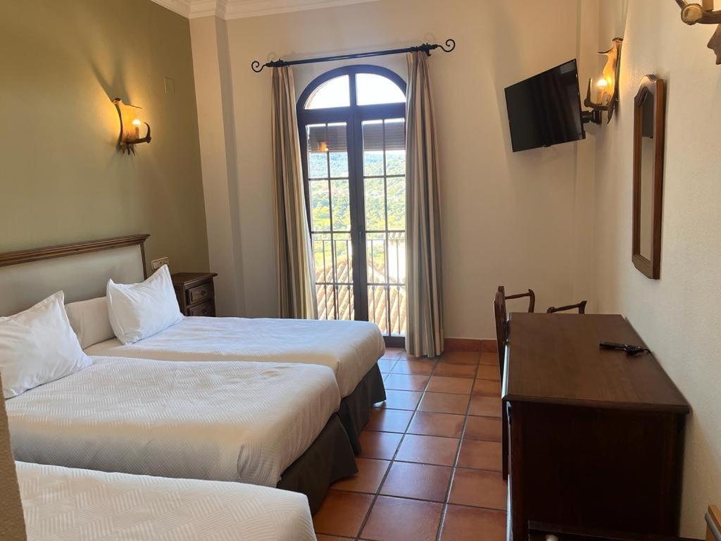 Hotel Sierra De Ubrique Exteriör bild