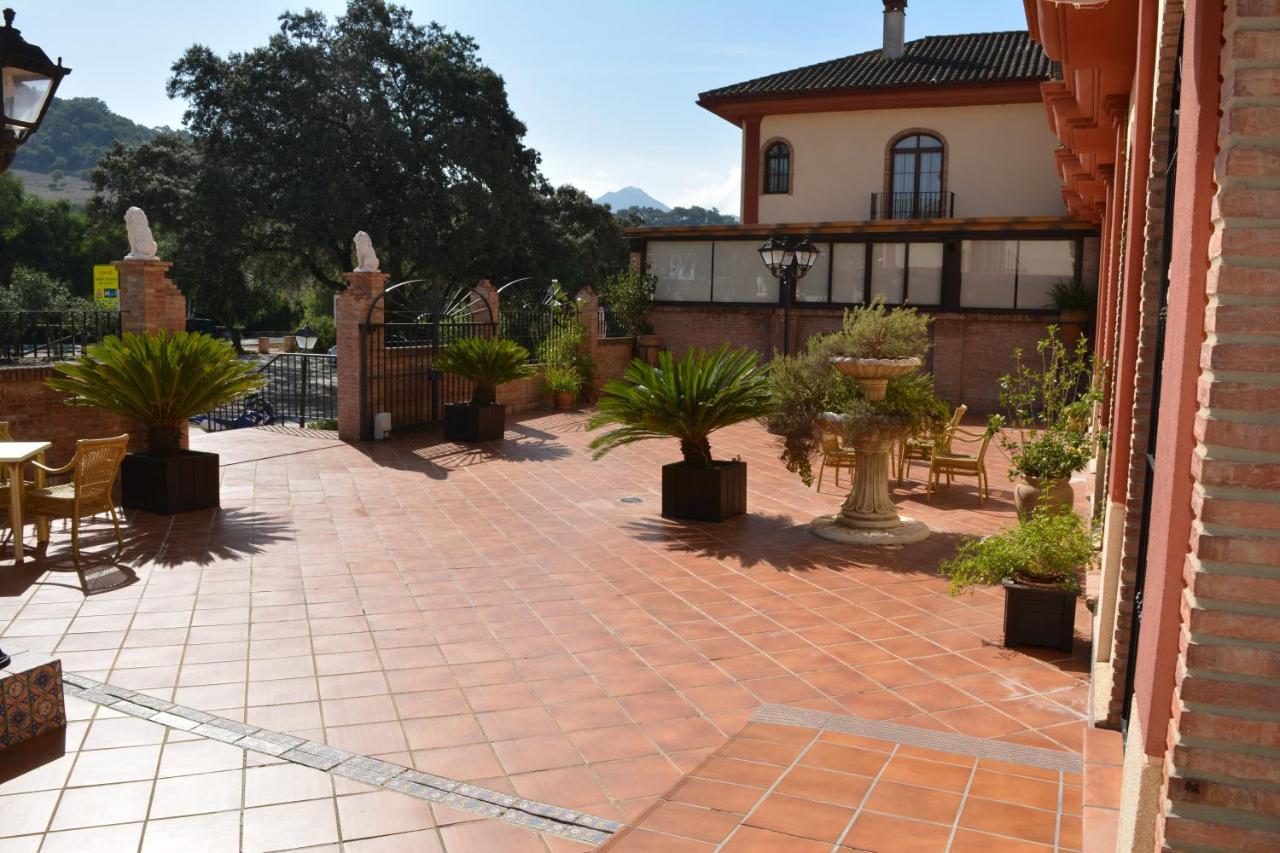 Hotel Sierra De Ubrique Exteriör bild