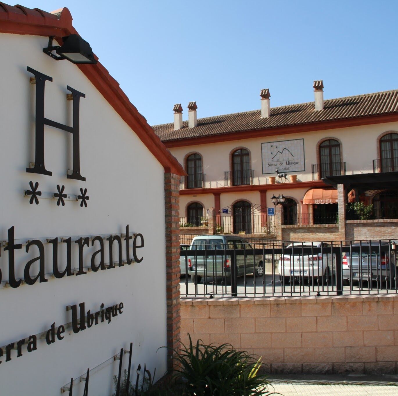 Hotel Sierra De Ubrique Exteriör bild